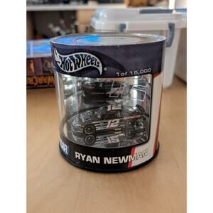 ♥️New Nascar Hot Wheels Ryan Newman Car